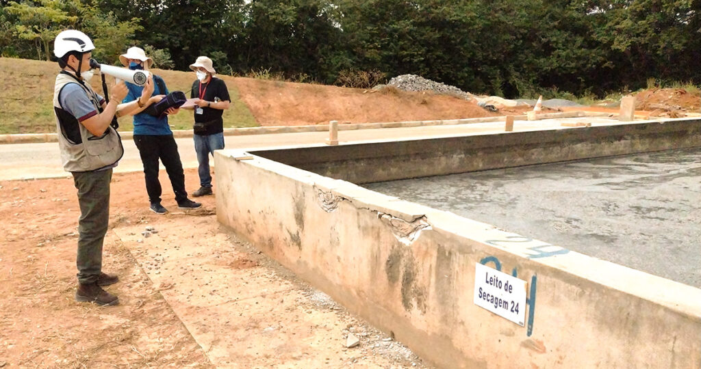 Controle de odor e corrosão